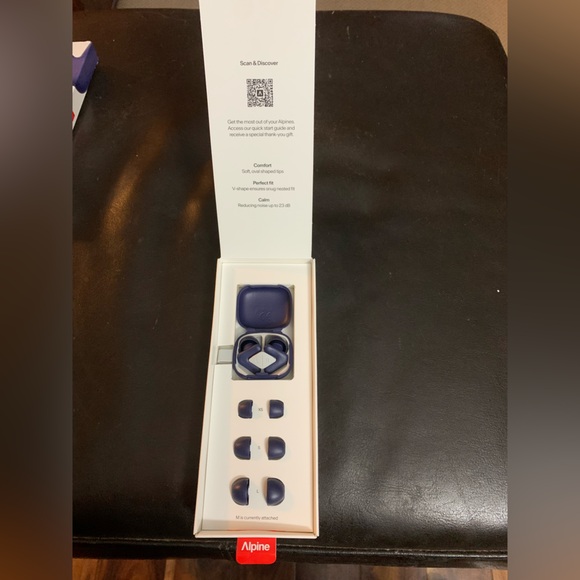 New in Box Noise Cancelling Ear Plugs 4 Sizes in One - Picture 2 of 9